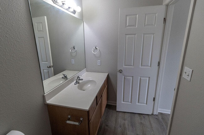 Building Photo - 3916 Snowy Owl Dr
