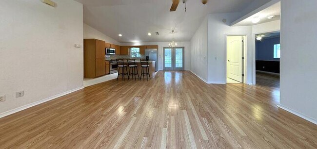 Building Photo - 3616 Spinner Ave