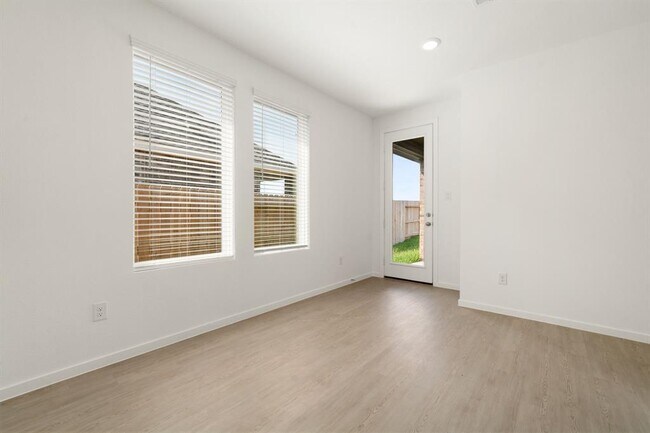 Building Photo - 6742 Sunset Velvet Dr