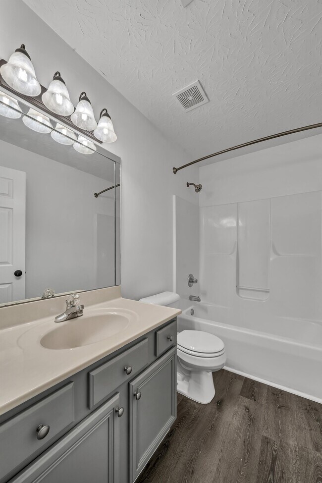 Building Photo - 1201 Red Stone Dr