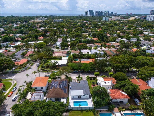 Building Photo - 2311 SW 23rd St