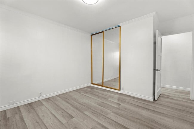 Building Photo - Updated 3-Bedroom Home with Outdoor Kitche...