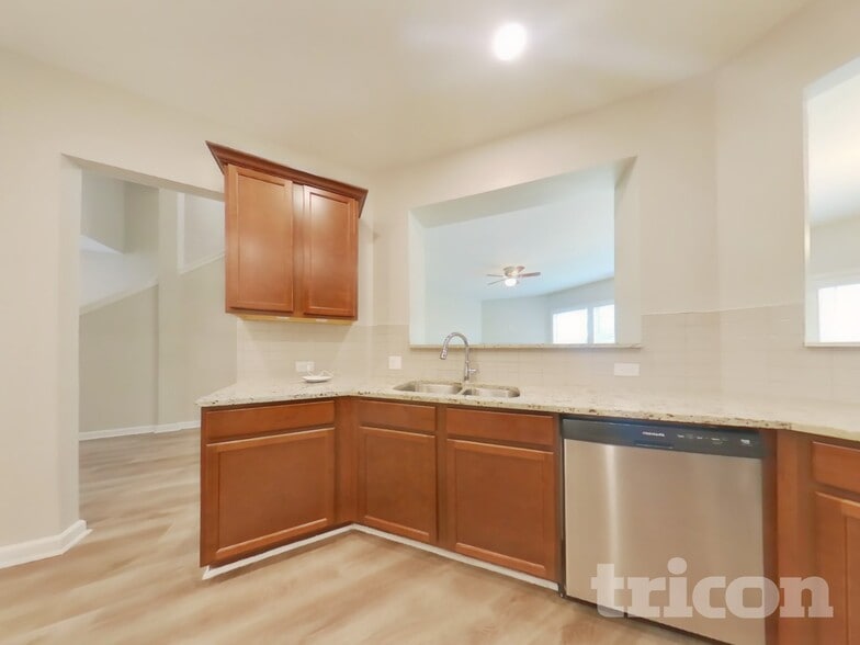 Building Photo - 3444 Baylor Cir