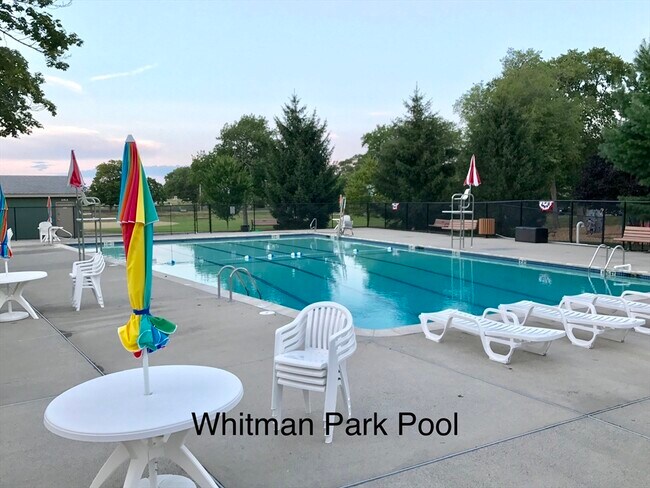 Building Photo - 17 Park Ave