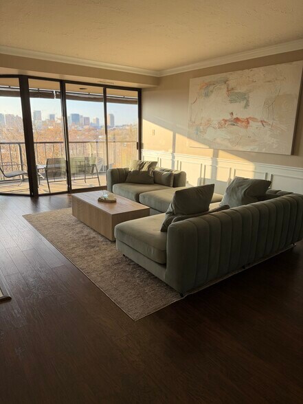 Building Photo - 426 S 1000 E