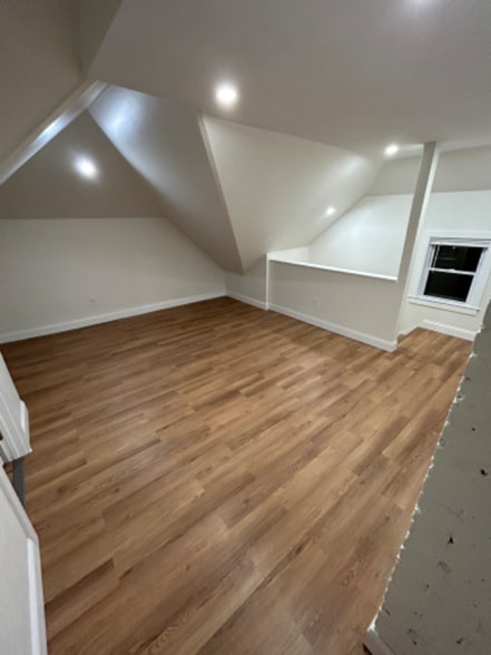 Building Photo - 13 Winter St