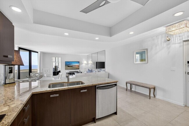 Building Photo - 2800 N Ocean Dr