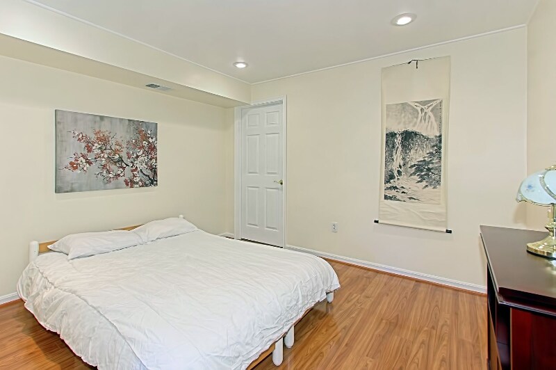Building Photo - 26 Fairmount Ave