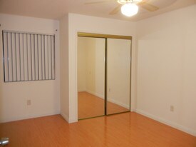 Building Photo - 1468 Corson St