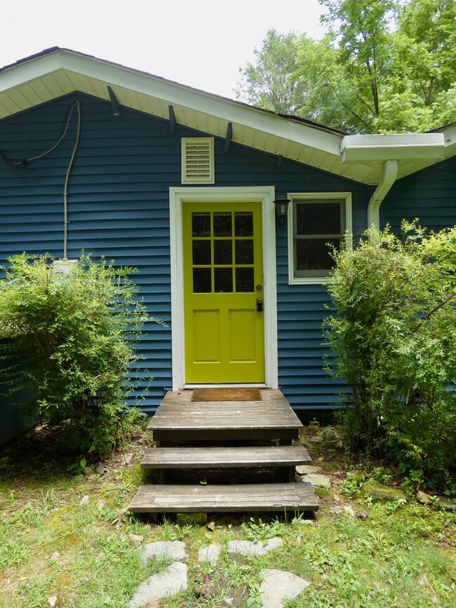 Building Photo - Pisgah Cottage