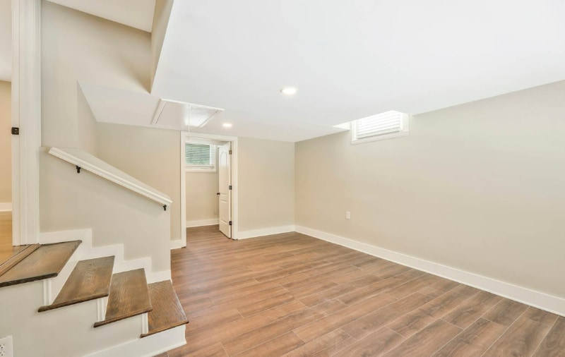 Building Photo - 5009 Suter Dr