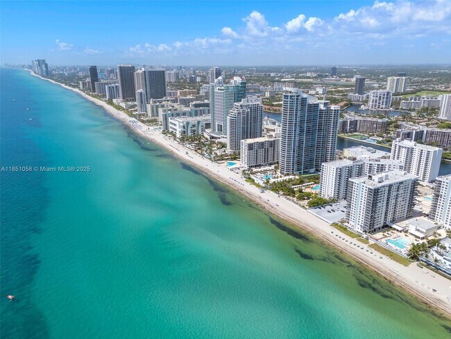 Building Photo - 3101 S Ocean Dr