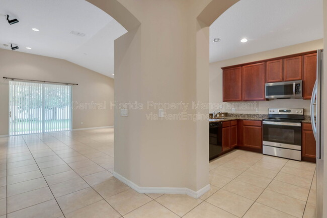 Building Photo - 8116 Tumeric Ct