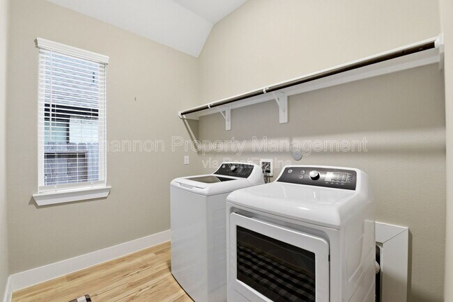 Building Photo - 808 Marisol Bay Dr