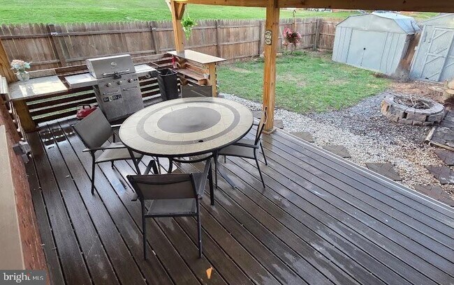 Building Photo - 800 Seckel Ct