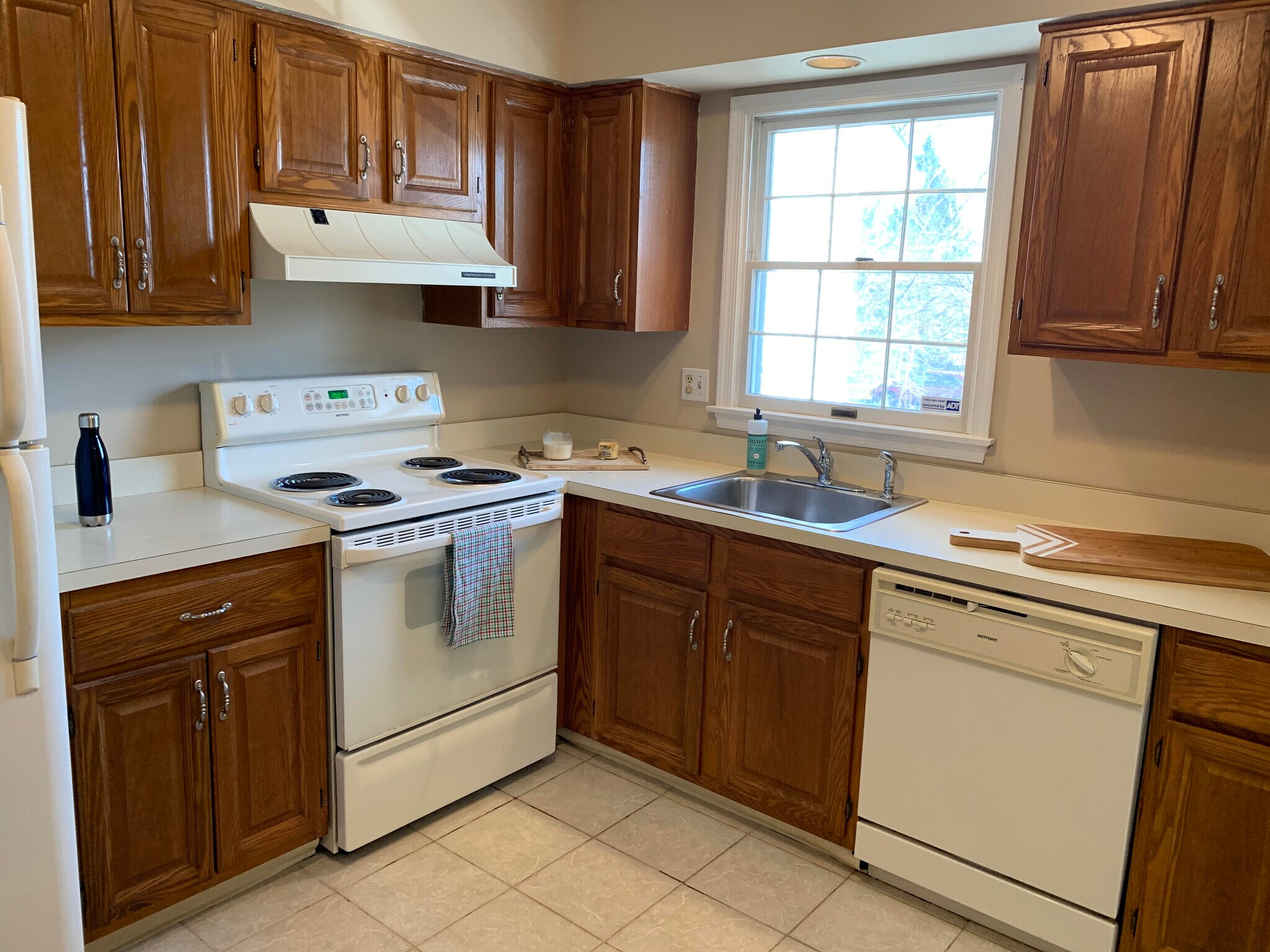 Kitchen - 130 Mockingbird Ct