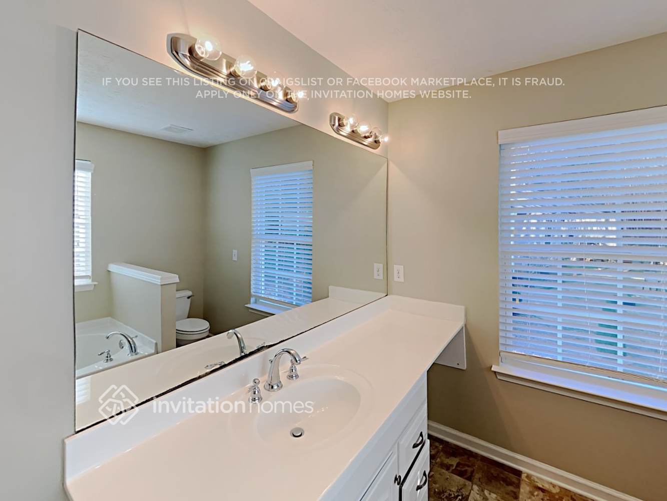 Building Photo - 1058 River Plantation Dr