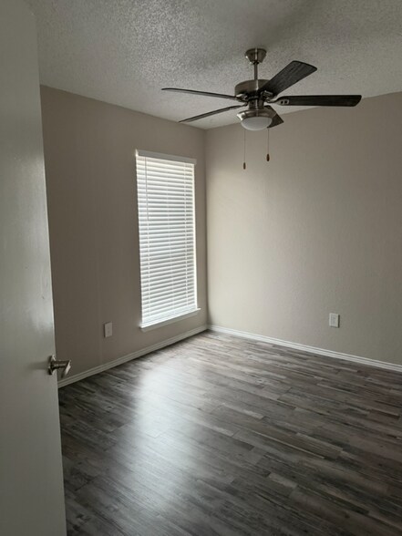 Building Photo - 3016 Gregory Ln