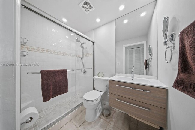 Building Photo - 1408 Brickell Bay Dr