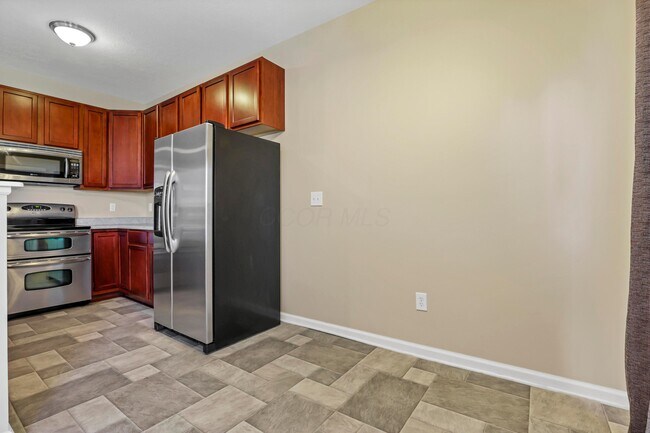 Building Photo - 419 Fuller's Cir