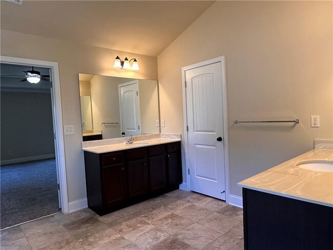 Building Photo - 2611 Melton Common Dr