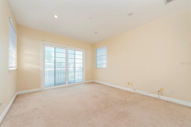 Building Photo - 10639 Hatteras Dr