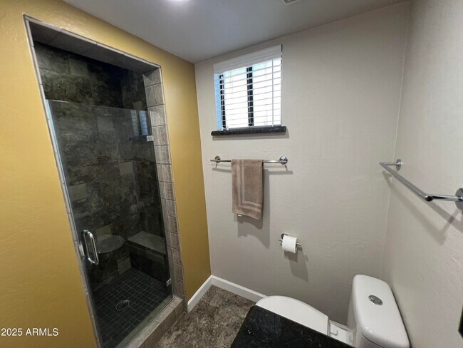 Building Photo - 15230 N Blackbird Dr