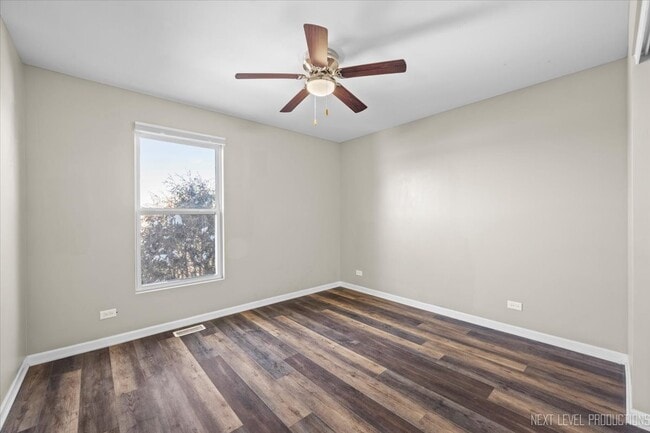 Building Photo - 643 Hawley Dr