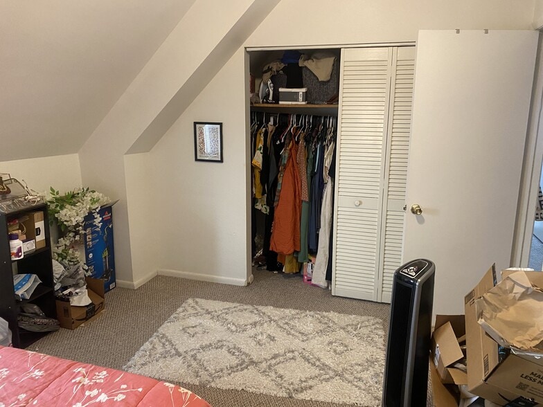 Bedroom closet - 525 Shady Ave