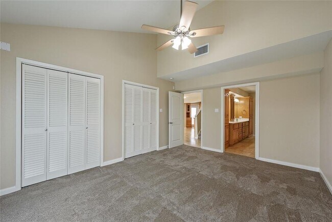 Building Photo - 1027 Short Reach Dr