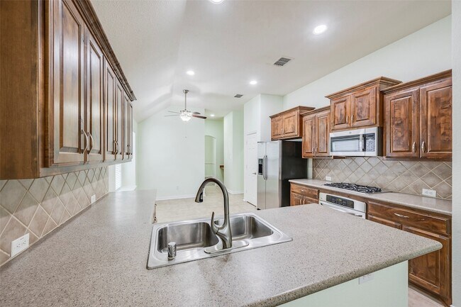 Building Photo - 12305 Durango Root Dr