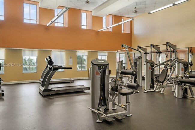 Building Photo - 7350 SW 89th St