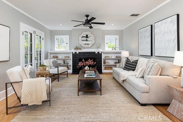 Building Photo - 977 N Hill St