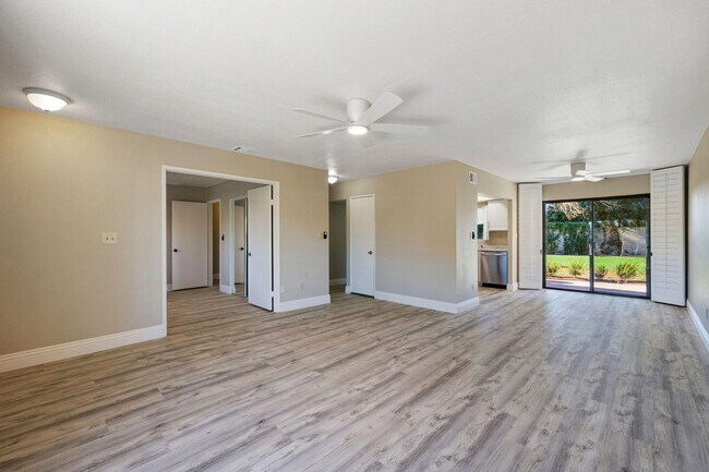 Building Photo - 41045 Largo