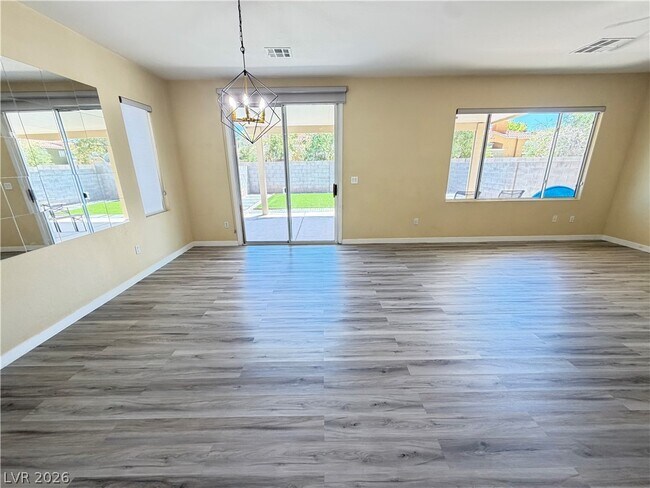Building Photo - 5360 Cielo Oro St