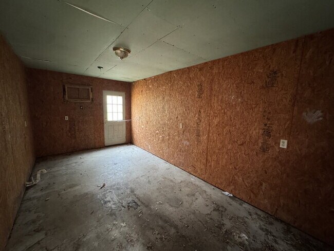 Building Photo - 7312 Countryside Road