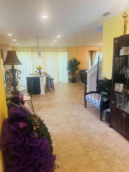 Building Photo - 12573 Grn Mdw Dr