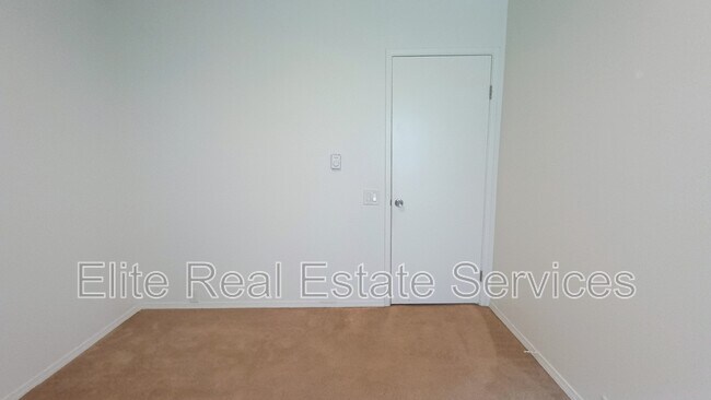 Building Photo - 5977 Caminito Yucatan
