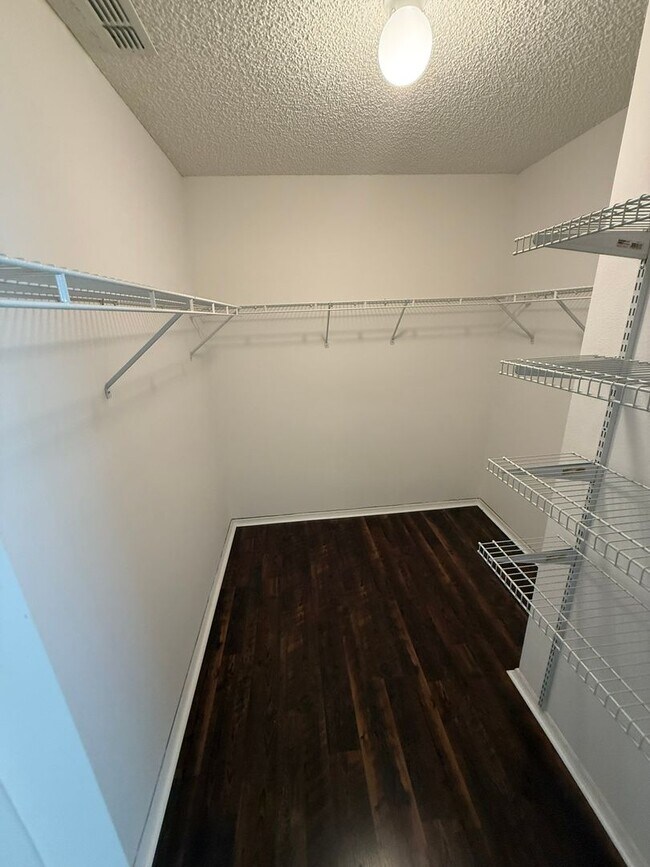 Building Photo - 2829 Burgos Dr