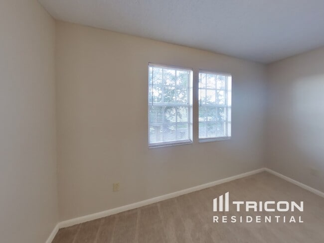 Building Photo - 11011 Greenaire Dr
