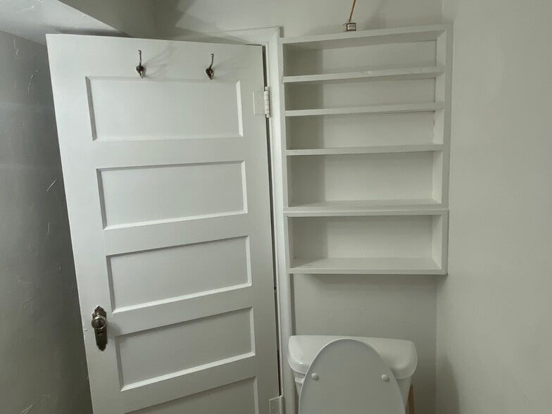 Building Photo - 109 N 500 W