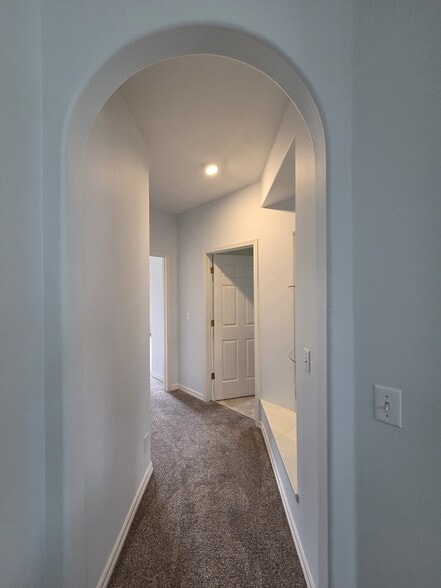 Building Photo - 521 Burnham Pl