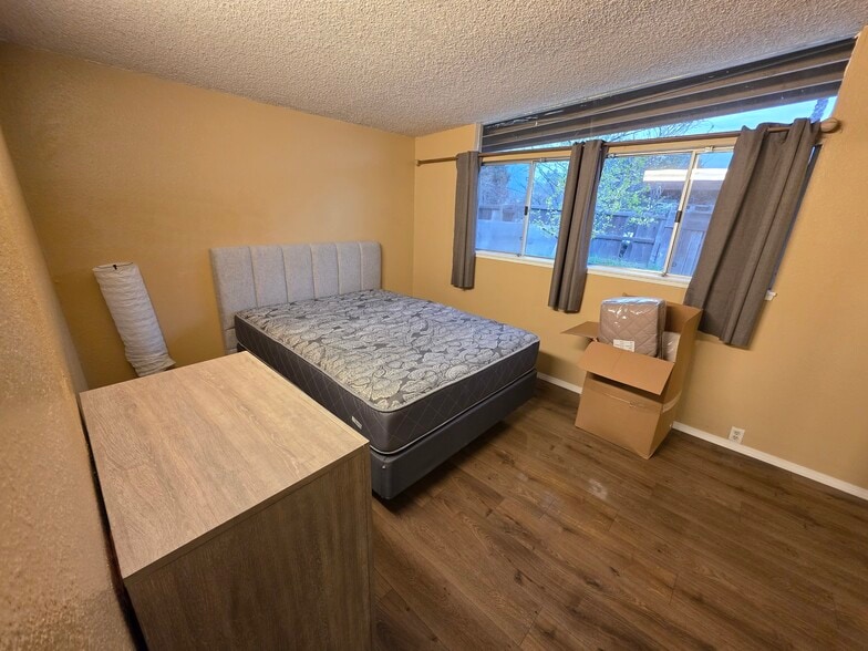 Building Photo - 1312 Toyon Plz