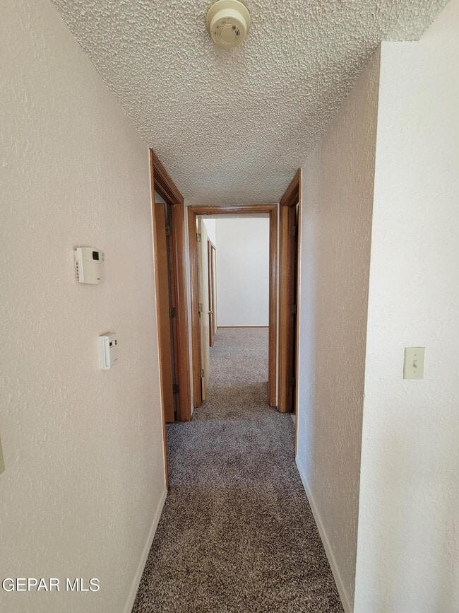 Building Photo - 6920 Imperial Ridge Dr