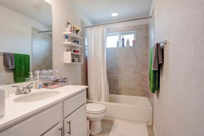 Building Photo - 6554 Marsh Ln
