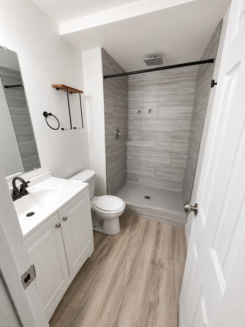 Building Photo - 4621 Gatewood Dr