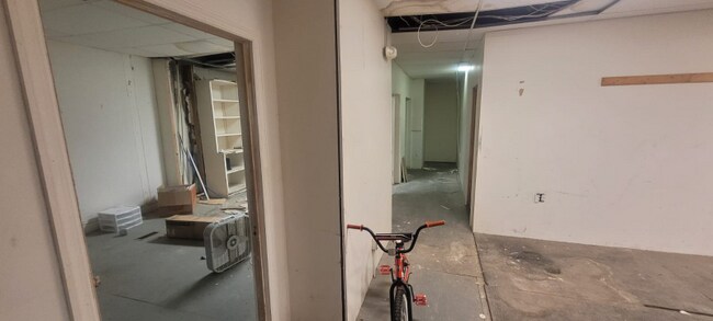 Building Photo - 284 Orange Ave