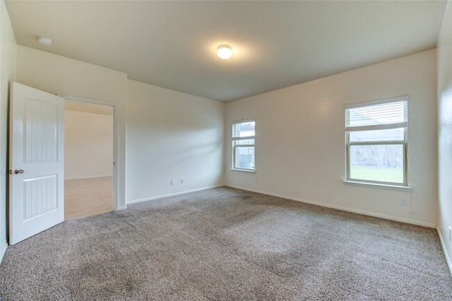 Building Photo - 734 Mill Spring Ct