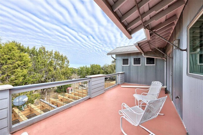 Building Photo - 18500 Lakehead Cir