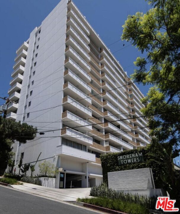 Building Photo - 8787 Shoreham Dr